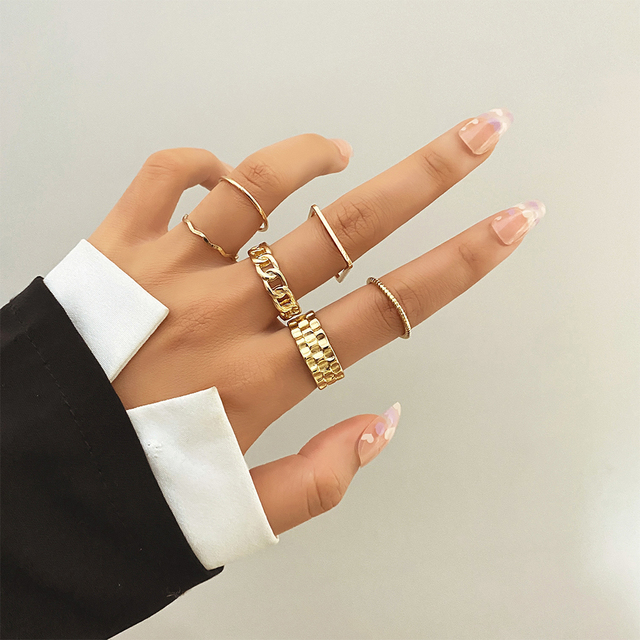 Pierścień z węża punk metalowego w minimalistycznym stylu w kształcie pierścienia ze złota biżuteria dla kobiet - Wianko - 2
