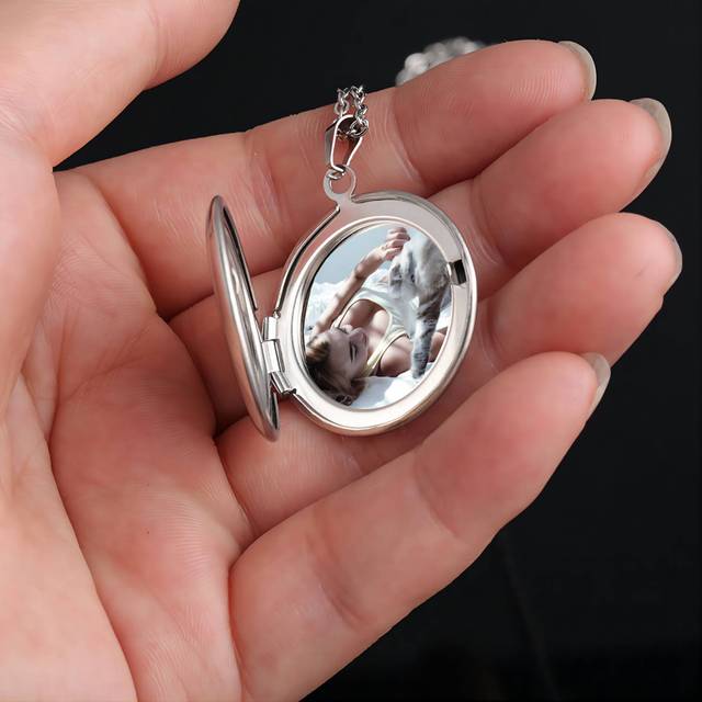 Naszyjnik personalizowany z grawerowanym zdjęciem, stal nierdzewna, kształt okrągły - prezent dla kobiet i mężczyzn - Wianko - 3