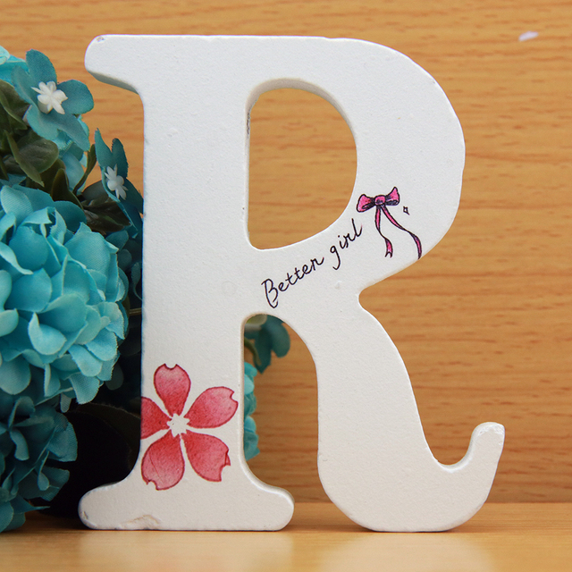 Ręcznie wykonane drewniane litery ozdobne 10x10 cm z różowymi kwiatami - Betten dla dziewczyny, projekt DIY - Wianko - 18