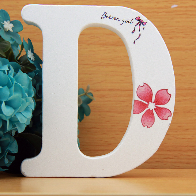 Ręcznie wykonane drewniane litery ozdobne 10x10 cm z różowymi kwiatami - Betten dla dziewczyny, projekt DIY - Wianko - 4