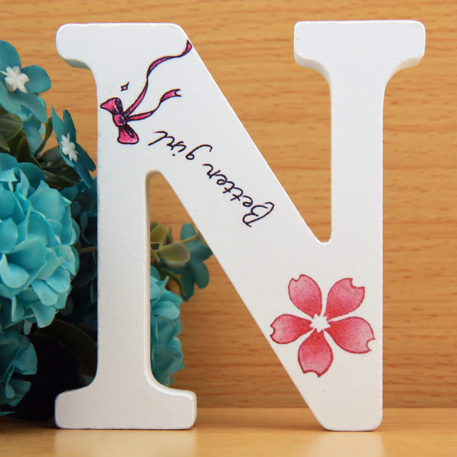Ręcznie wykonane drewniane litery ozdobne 10x10 cm z różowymi kwiatami - Betten dla dziewczyny, projekt DIY - Wianko - 14
