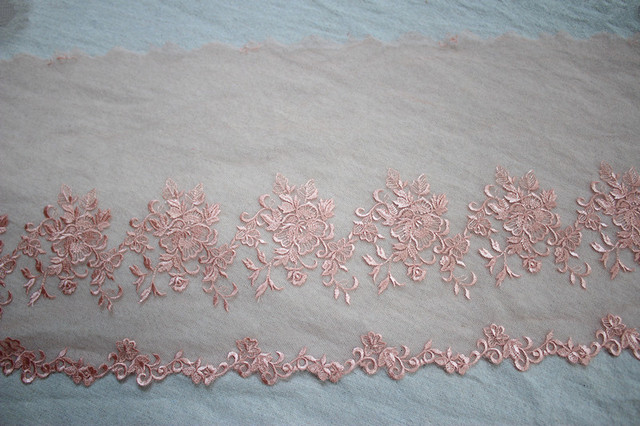 Szeroka różowa koronka z kwiatowym haftem i wstążkami - garnitur z szyfonową spódnicą do tańca DIY (23 cm) - Wianko - 3