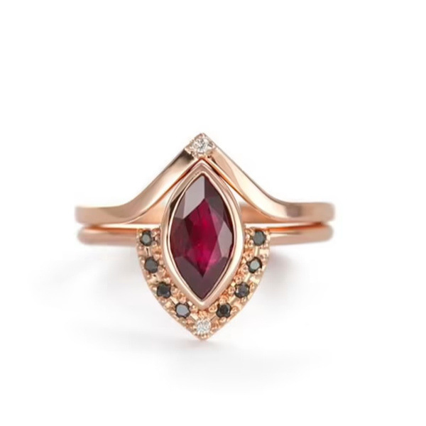 Unikatowy pierścionek z różowego złota w kształcie konia - oka dla pary - Wianko - 10