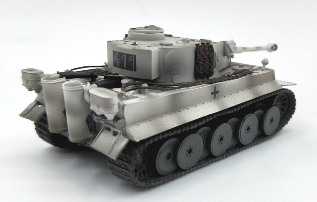 Model czołgu Tygrys wczesny typ malowanie śniegu 1:72 - Wianko - 6