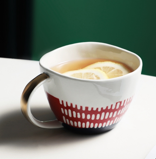 Kubek ceramiczny czerwona kratka z niebieskimi strzałkami kreatywna filiżanka do herbaty i kawy dla domu - prezent - Wianko - 2
