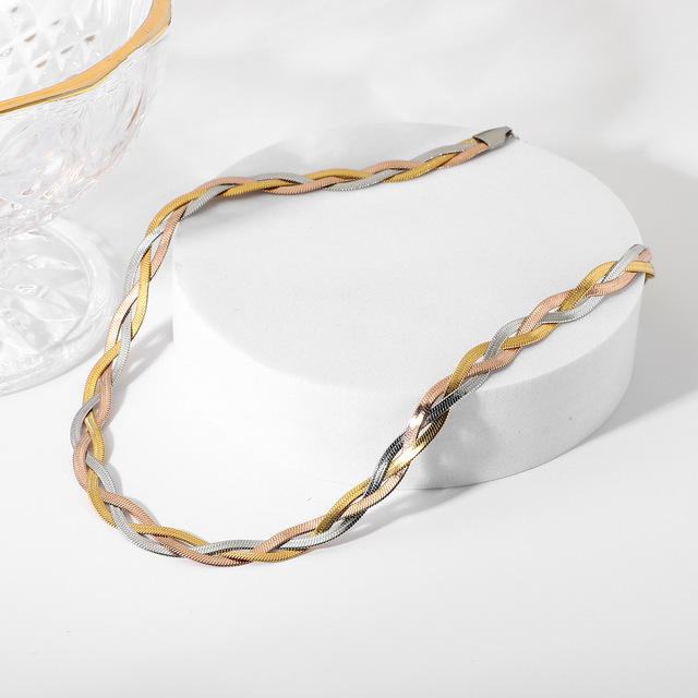 Naszyjnik łańcuszek ze złotym minimalistycznym wężem Amaiyllis 14K - Wianko - 5