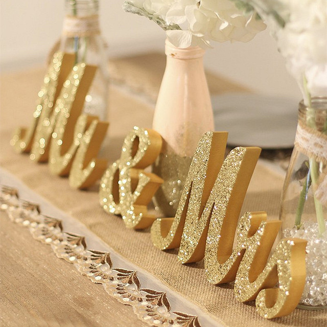 Złote drewniane numery stolików weselnych - zestaw 3 sztuk pan i pani znaki ślubne - dekoracje walentynkowe - Wianko - 3