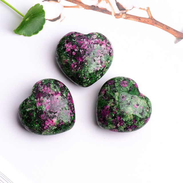 Naturalny polerowany kamień w kształcie serca, Dongling jade, miniatura, dekoracyjny, uzdrowienie, prezenty pamiątkowe - Wianko - 2