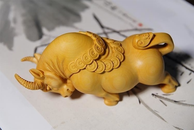 Figurka z litego drewna, chińskie rzemiosło - Ox Wall Street, wyjątkowy prezent - Wianko - 5