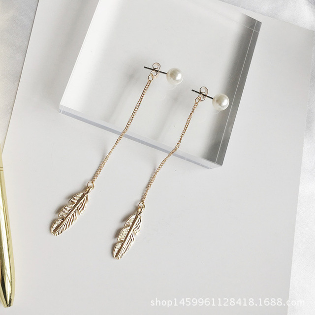 Kolczyki wiszące Europejska i amerykańska moda - Retro długi wiszący łańcuszek z pióropuszem i imitacją perły - Wianko - 38
