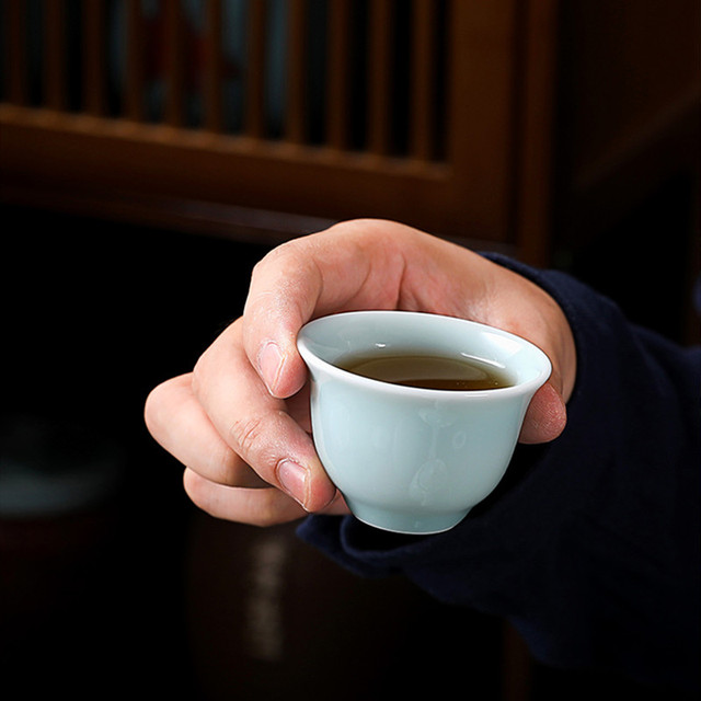 Zestaw ceramicznych naczyń do herbaty chińskiej: czajniczek gaiwan, filiżanki i naczynie na herbatę (9 sztuk) - Wianko - 6