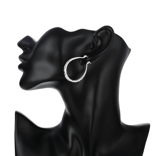 Eleganckie kolczyki U typu Hoop z rzeźbą, wykonane z 925 srebra, idealne na zaręczyny i ślub. Nowoczesny design biżuterii 2021 od GaaBou - Wianko - 5