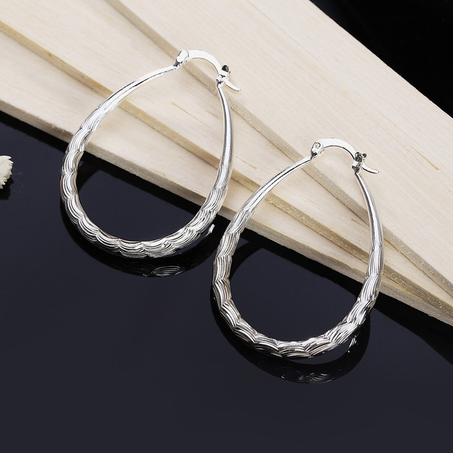 Eleganckie kolczyki U typu Hoop z rzeźbą, wykonane z 925 srebra, idealne na zaręczyny i ślub. Nowoczesny design biżuterii 2021 od GaaBou - Wianko - 3