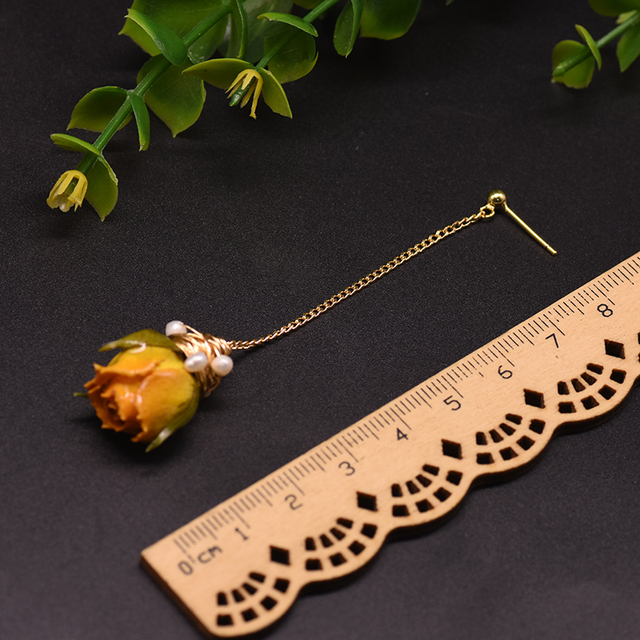 Kolczyki długie zwisające z prawdziwym kwiatem - oryginalny design, biżuteria handmade GE0909 - Wianko - 6