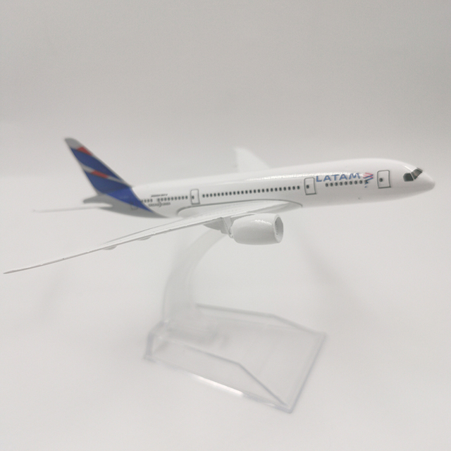 Model samolotu samolot odlewany Metal 1/400 skala JASON TUTU 16cm B737-800 GOL Airlines - Wianko - 13