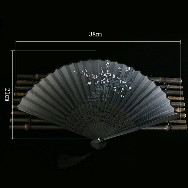 'Ręczny wentylator z jedwabnym materiałem i składanym mechanizmem - Vintage Retro styl, chińsko-japoński wzór z bambusowymi detalami, ozdobny wachlarz do tanecznych pokazów handicraft' - Wianko - 8