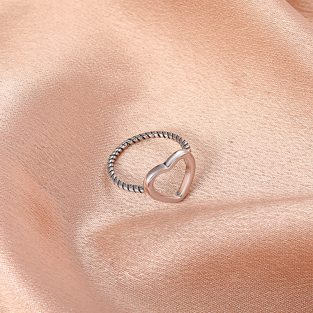 Pierścień miłości z prostym metalowym wzorem retro w kształcie serca dla kobiet - Wianko - 6