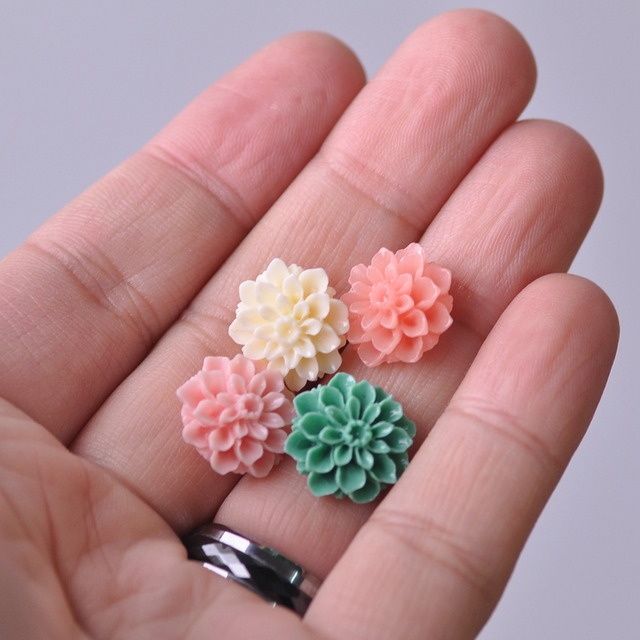 10 sztuk sztucznych koralików dystansowych w kształcie okrągłego kwiatu, 15mm, do wyrobu biżuterii DIY - Wianko - 3