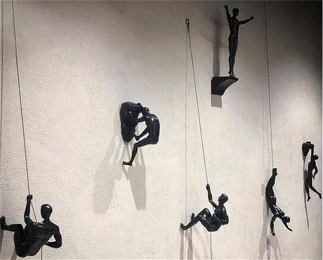 Industrialny zestaw 6 wspinaczy żywicznych do powieszenia na ścianie - rzeźby kreatywnego retro stylu - Wianko - 1