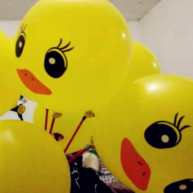 10 sztuk żółtych balonów dziecięcych z motywem kaczki - dekoracje na przyjęcia urodzinowe - Wianko - 7