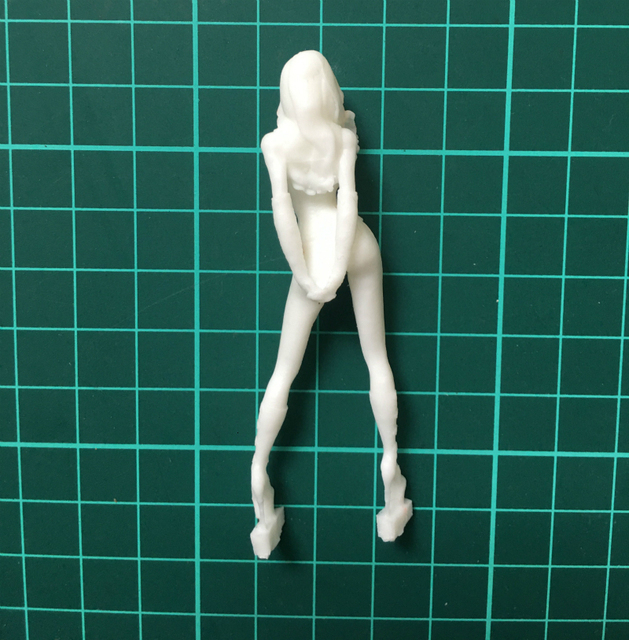 Figurki z żywicy 1/24 Sexy - model zestawu dziewczyn w niepomalowanym garażu - Wianko - 3
