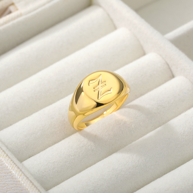 Pierścień z metalowymi pierścieniami alfabetu - złoty, moda na 2021, trendy biżuteria dla kobiet i mężczyzn, prezent urodzinowy, bague femme - Wianko - 6
