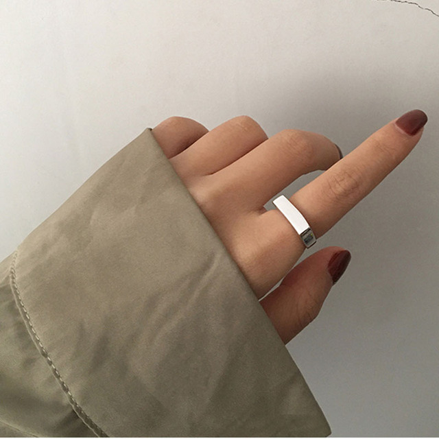 Ręcznie robiona minimalistyczna obrączka z 925 srebra - urok kobiecy, idealna dla dziewczyny - Wianko - 2