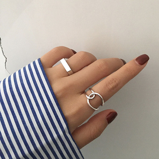 Ręcznie robiona minimalistyczna obrączka z 925 srebra - urok kobiecy, idealna dla dziewczyny - Wianko - 4