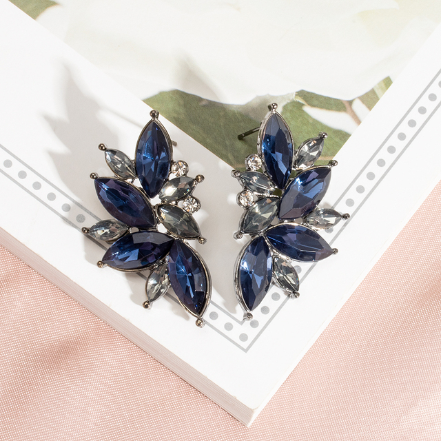 Luksusowe kryształowe kolczyki wiszące w kształcie kropli wody - modna biżuteria dla eleganckich kobiet - Wianko - 2