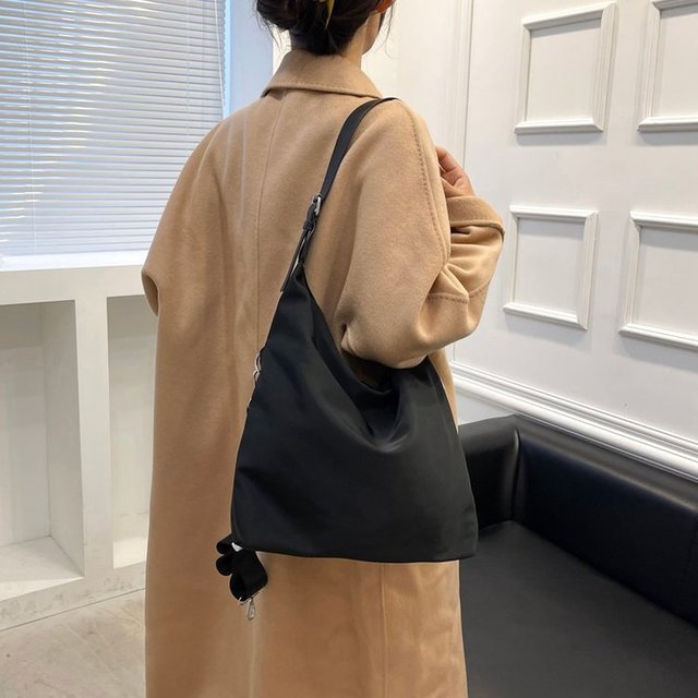 Damska torba na ramię 2021: nylonowa torba o dużej pojemności w jednolitym kolorze - Wianko - 48