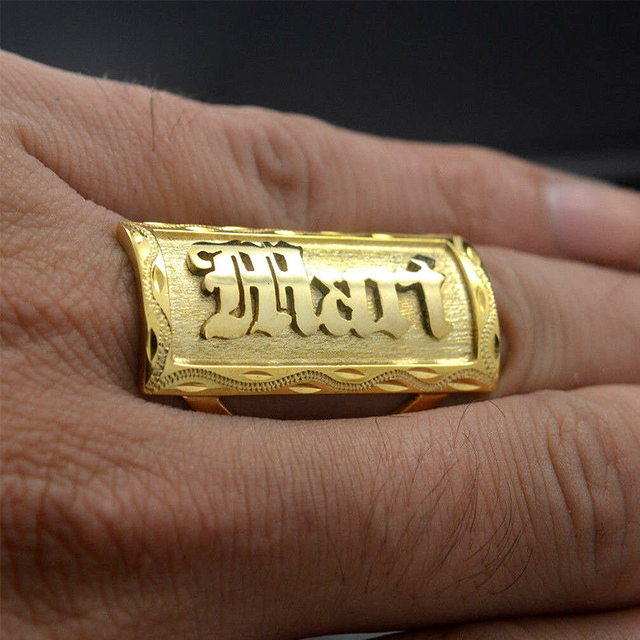 Personalizowany pierścionek z regulowaną nazwą - idealny prezent dla chłopaka lub męża - Wianko - 1