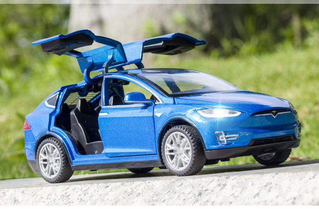 Zabawkowy samochód dla dzieci Tesla MODEL S 1/32, dźwięk i światło, otwierane drzwi, wykonany ze stopu cynku, prezent - Wianko - 10