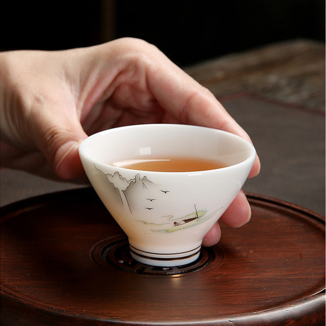 Ceramiczny zestaw 4 filiżanek do herbaty Suet jade, biały porcelanowy kubek herbaty, ręcznie robione akcesoria - Wianko - 1