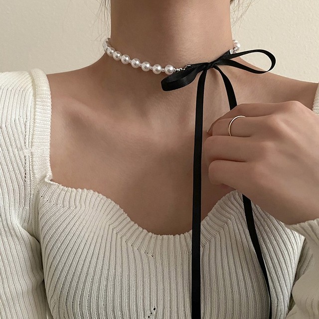 Kokardowy naszyjnik choker z perłami, idealny dla eleganckiej panny młodej - Wianko - 3