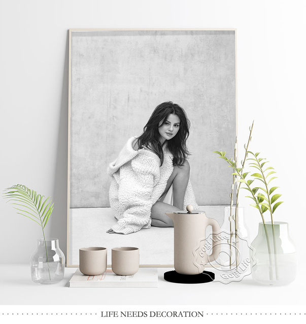 Portretowa plakat Selena Gomez w stylu vintage, czarno-biały - idealny dla fanów - Wianko - 7