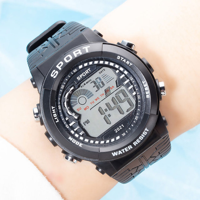 Męsko-damski zegarek LED z funkcjami sportowymi, 24-godzinny alarm i wyświetlaczem cyfrowym - Wianko - 17