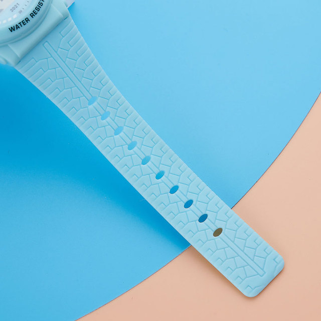 Męsko-damski zegarek LED z funkcjami sportowymi, 24-godzinny alarm i wyświetlaczem cyfrowym - Wianko - 13