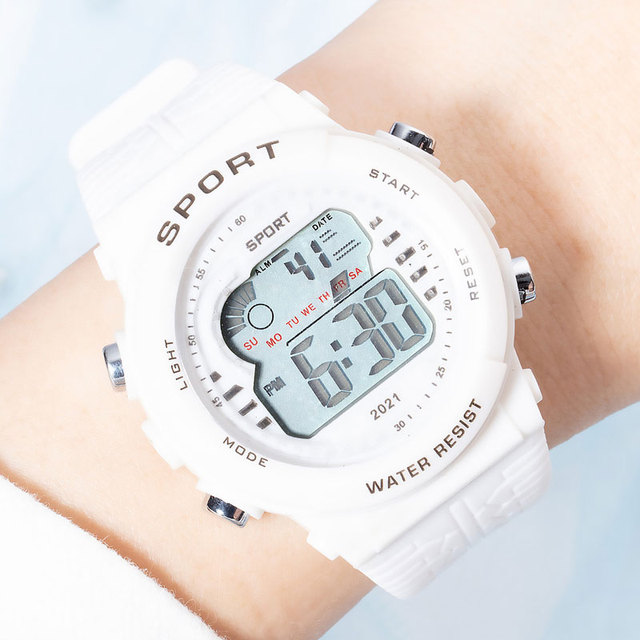 Męsko-damski zegarek LED z funkcjami sportowymi, 24-godzinny alarm i wyświetlaczem cyfrowym - Wianko - 16