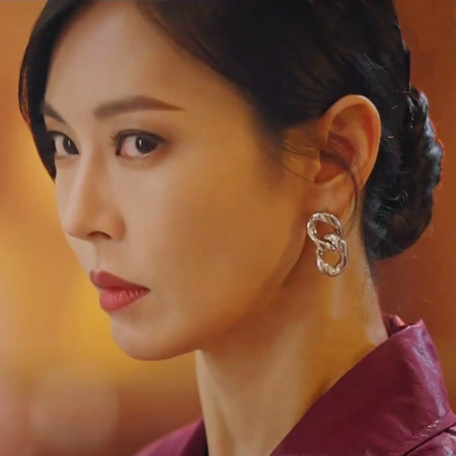 Kameleonik Kolczyki penthous2 Koreańskiego dramatu Kim So-yeon w wysokim stylu - metalowe, eleganckie i wysokiej jakości - Wianko - 5