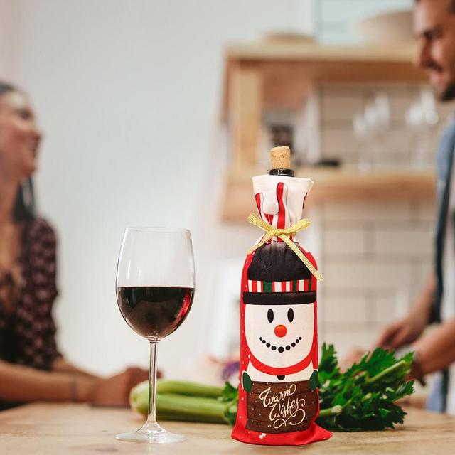 Zestaw pokrowców na butelki wina z motywem świątecznym - idealne dekoracje na imprezę bożonarodzeniową w domu i hotelu - Wianko - 6