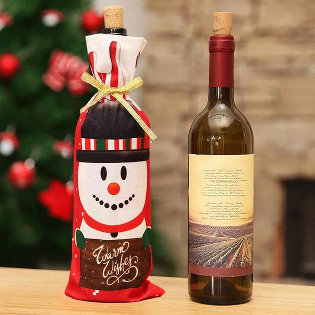 Zestaw pokrowców na butelki wina z motywem świątecznym - idealne dekoracje na imprezę bożonarodzeniową w domu i hotelu - Wianko - 2