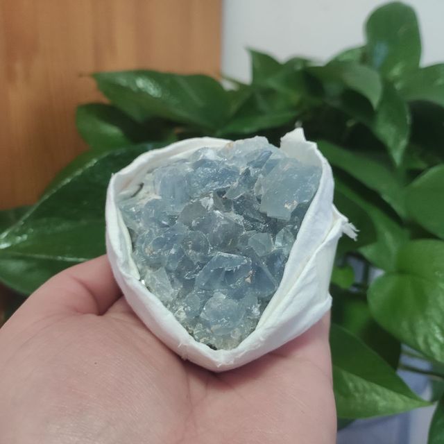 Celestyt geoda - niebieski kamień uzdrowienia - Wianko - 11