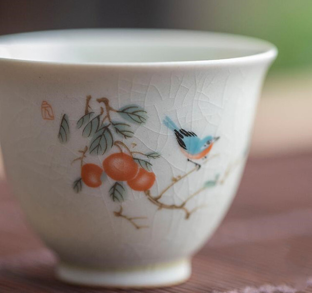 Zestaw 4 sztuk filiżanek retro ceramicznych z ręcznie malowanymi kwiatami i ptakami - małe miseczki chińskie dedykowane do herbaty (akcesoria do herbaty) - Wianko - 6