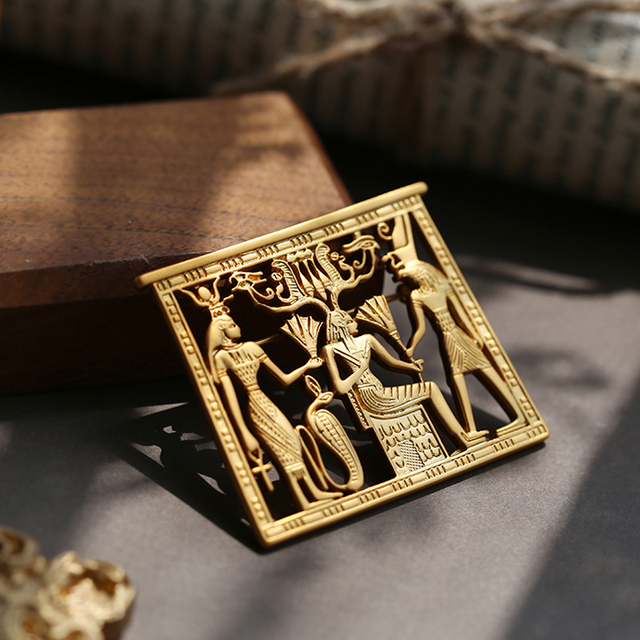 Broszka HUANZHI Vintage złoty matowy, wężowa egipska faraonowa rzeźba, geometryczny portret w stylu pin dla kobiet - Wianko - 3