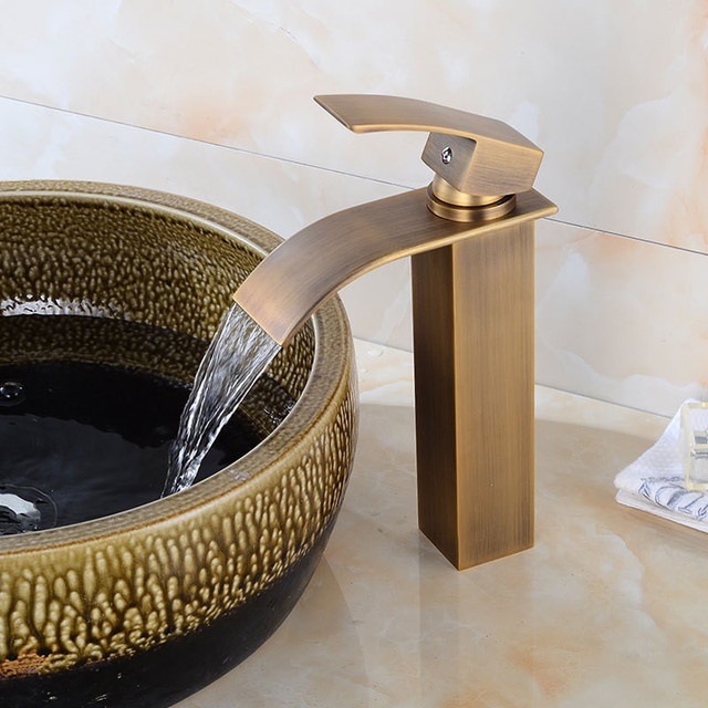 Nowość: Mosiądzowy kran umywalkowy z ciepłą i zimną wodą w stylu antycznym, o efekcie wodospadu, jednouchwytowy - Wianko - 4
