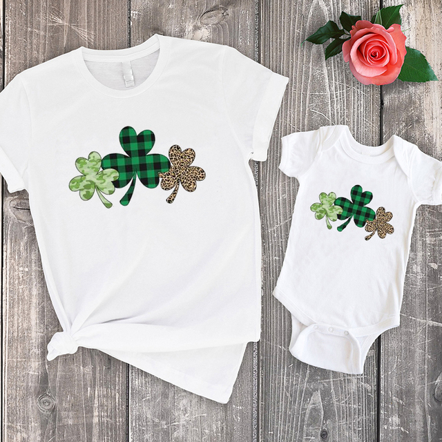 Lucky T-shirt Leopard – pasujące ubrania dla mamy i córki z motywem Dnia Świętego Patryka i Koniczynką - Wianko - 3