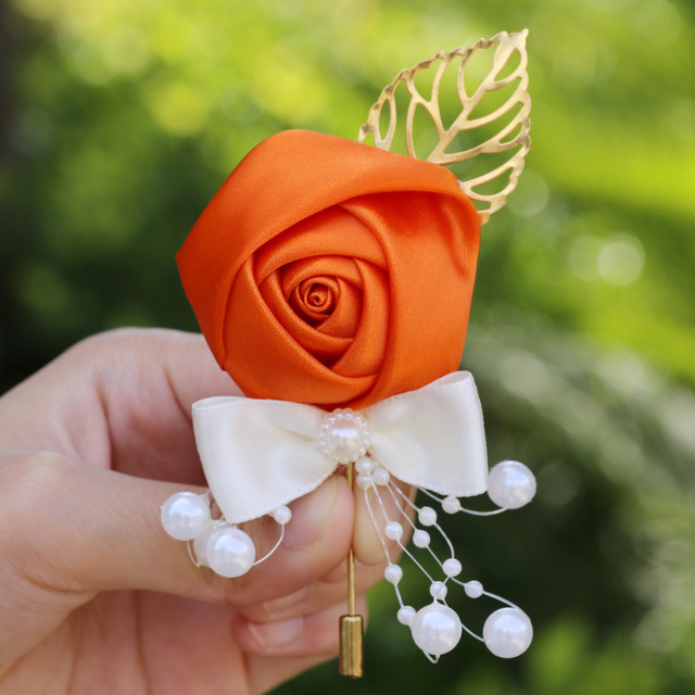 Pan młody drużba: Boutonniere na imprezę, bal, garnitur dla mężczyzn - Handmade satynowa róża, nowy styl pani, tkaniny broszka kwiat - Wianko - 23