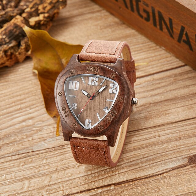 Męski zegarek z drewnianym trójkątnym kopertem, wykonany z naturalnego bambusa, z brązowym skórzanym paskiem - Wianko - 8