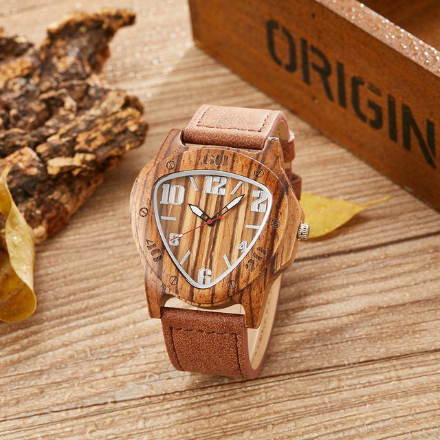Męski zegarek z drewnianym trójkątnym kopertem, wykonany z naturalnego bambusa, z brązowym skórzanym paskiem - Wianko - 5