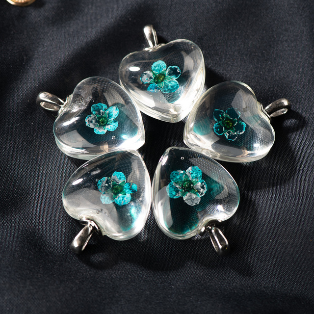 20 sztuk ręcznie wykonanych żelaznych serc z kwiatowym wzorem do naszyjnika - biżuteria - Wianko - 9